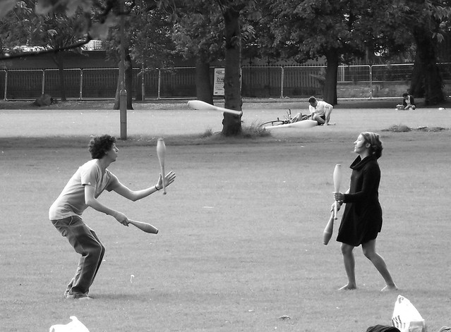 juggling in the Meadows 03