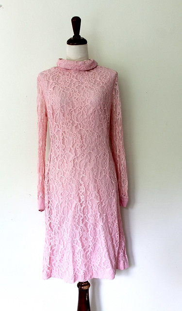 True Pink Billow Sleeve Lace Dress, vintage 1960s
