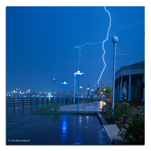 Lightning Strike by Zackri Zim'S