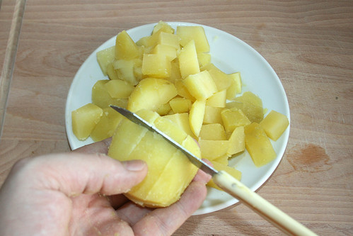 17 - Kartoffeln schälen und würfeln