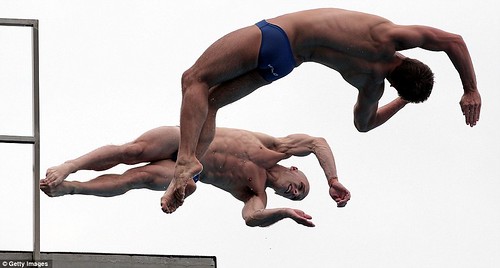 Tom Daley puts on a Shanghai spectacular in breathtaking display with diving partner  3