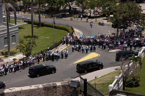 Obama's Motorcade in San Juan, PR by fangleman