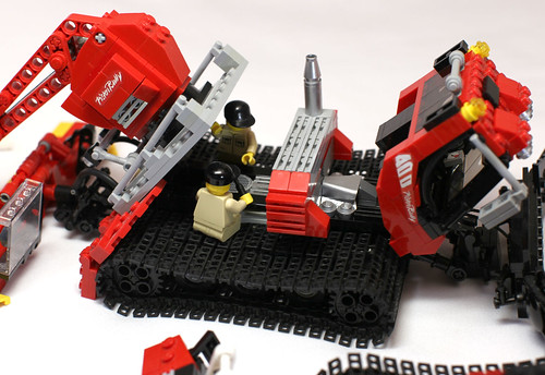 Lego Pistenbully
