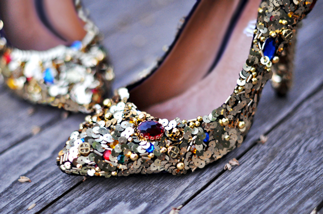 Dolce & Gabbana - Embellished shoes diy + gold sequins and gem dolce and gabbana shoes diy pumps