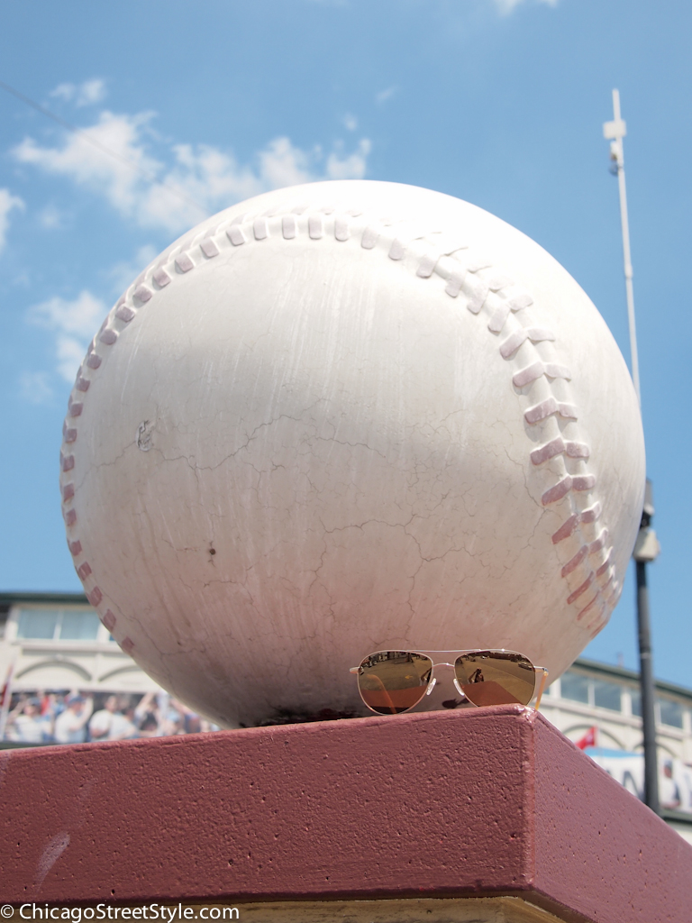 baseball statue
