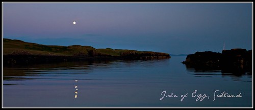 Full moon over the ocean - Isle of Eigg