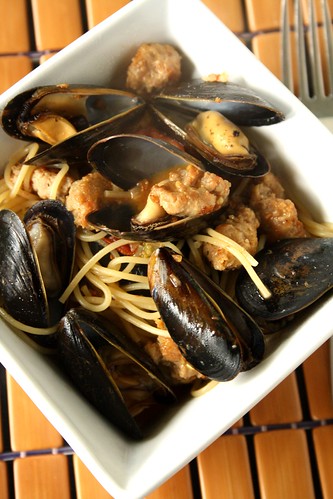 Sausage and Mussel Spaghetti
