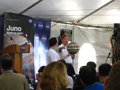 Juno Orbit Demonstration with Steve Matousek and @jpmajor
