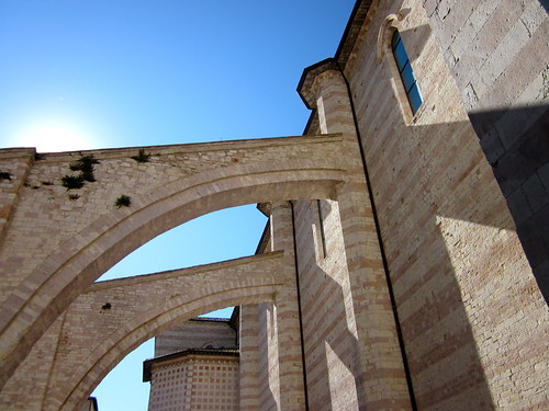 Buttresses in Assisi