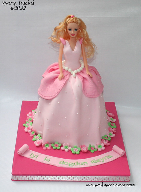 barbie pastası