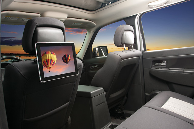 lighting sunset car canon flash suv backseat jeepliberty strobes 40d jasonvucic rhinodesign headrestsky