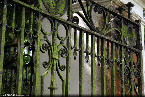 Bukit Brown Cemetery - Gateway