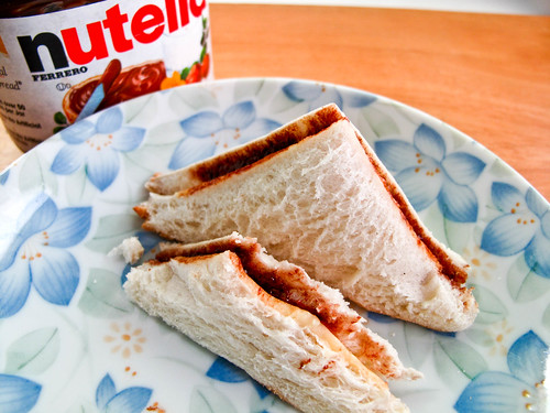 IMG_2111 Tea break : Nutella cheese slices bread