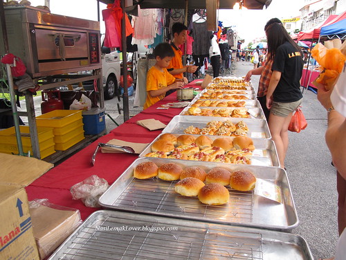 Setia Alam Pasar Malam, the longest pasar malam in Malaysia