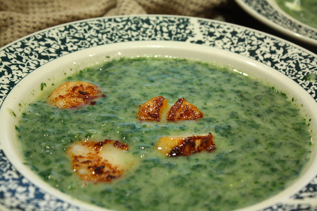 Nettle soup with scallops