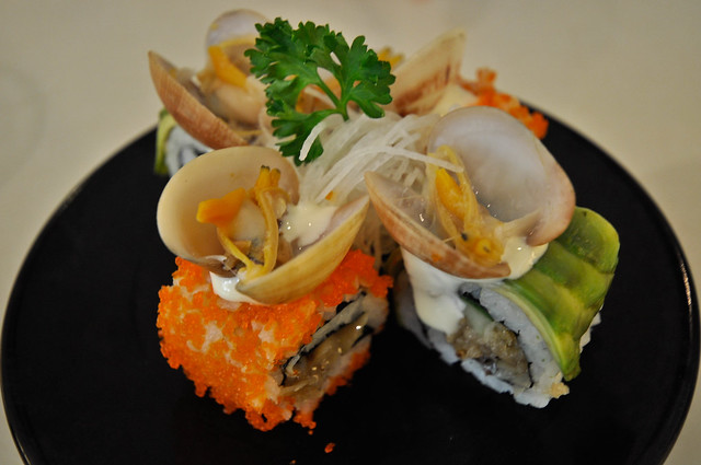 Seafood Maki-Sushi mix ...