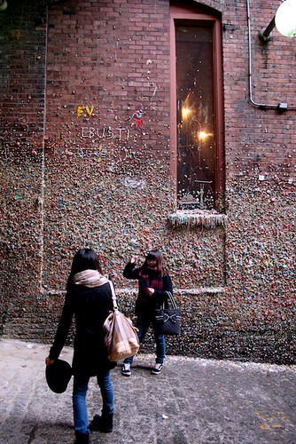 Gum wall