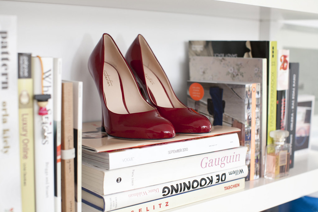 sebastian shoes, italian shoes, red shoes, red stiletto, cristobal ljubljana, editorial