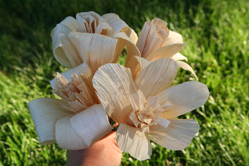 Cornhusk Flowers