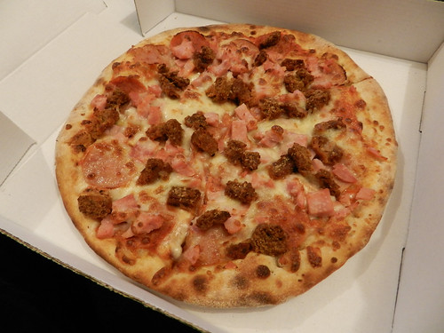 Pizza again - Meaty Mizzoni