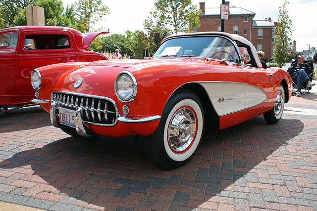 1957 Chevrolet Corvette Convertible with Fuel Injection (4 of 13)
