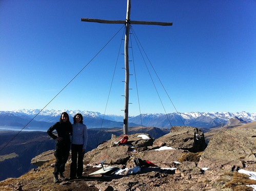 Gipfelkreuz auf der Sarner Scharte (2.460m)