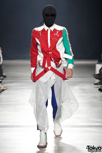 Banal-Chic-Bizarre-Menswear-Japan-Fashion-Week-2012-SS-033-600x899