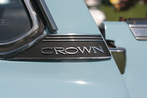 Toyota Crown MS56 emblem