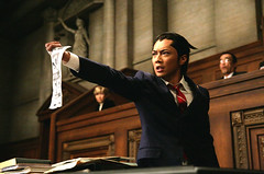 111028(2) - 真人電影《逆轉裁判》確定2012/2/11上映，首張法庭劇照與主題曲樂團一同出爐！