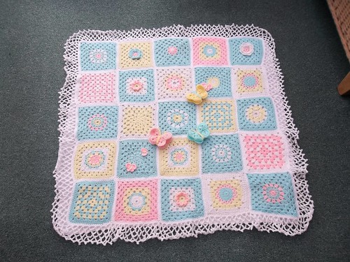 Corien (Netherlands) very kindly donated these beautiful 25 Squares. I do hope you like your Blanket Corien!