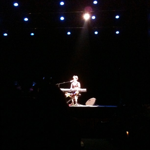 An Evening with @neilhimself and @amandapalmer in LA at the Wilshire Ebelll Theatre... Amanda singing....