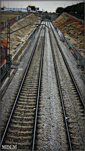 Las vias del tren "El sueño de viajar" by MDLM66