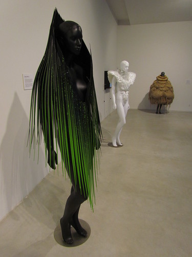 Halina Mrozek: Between Sculpture and Fashion