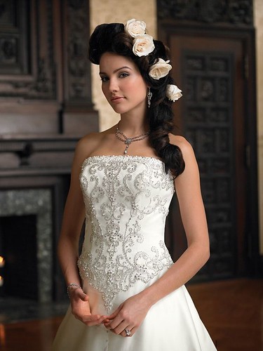 Save Your Money on Wedding Dresses 2011 With the development of commercial 