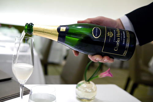 Pouring Charles Heidsieck Champagne Brut Réserve