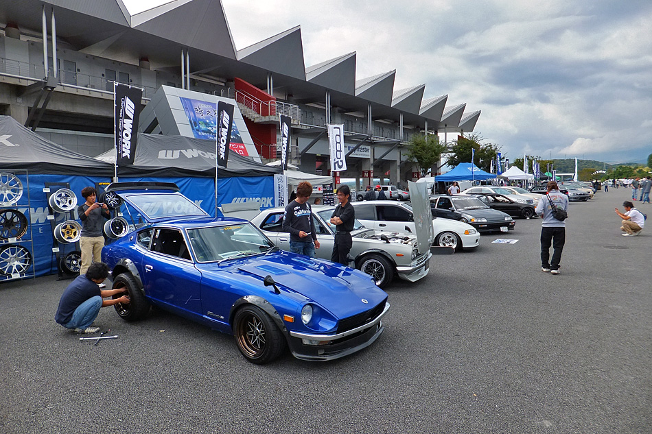 The Work Wheels booth at Hellaflush Japan I was really digging the blue 