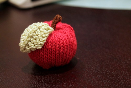 Knitted Apple
