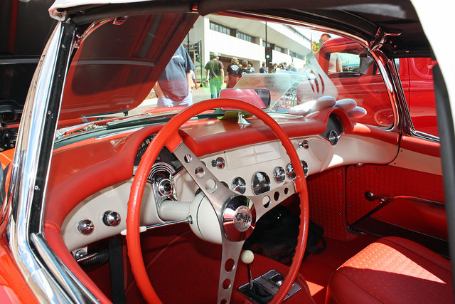 1957 Chevrolet Corvette Convertible with Fuel Injection (8 of 13)