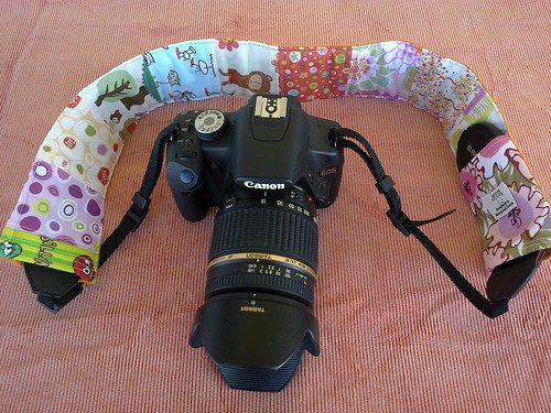 Camera Strap Cover with Lens Cap Pocket