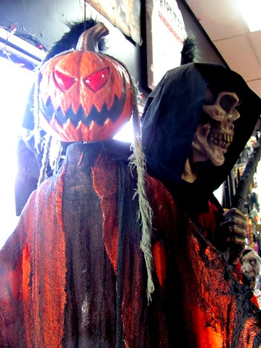 Ripsters Halloween & Party Shop: Lower Sackville, Nova Scotia