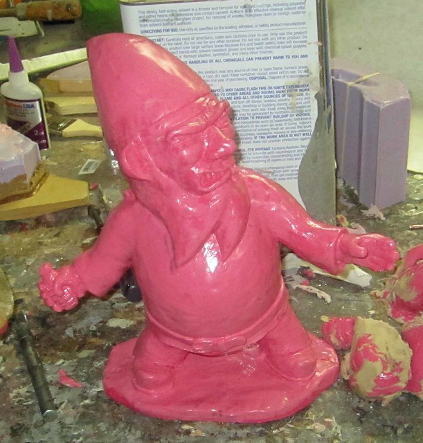 grenade gnome pink