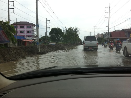 Flood 2 around  Ayutthaya
