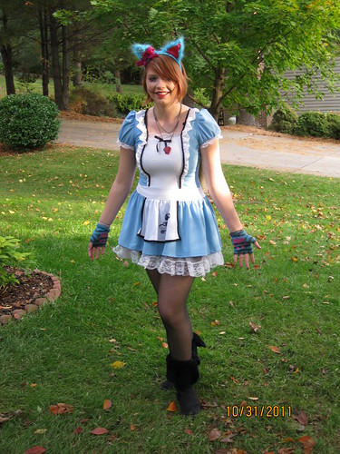 2011 Halloween: Cheshire Cat Alice