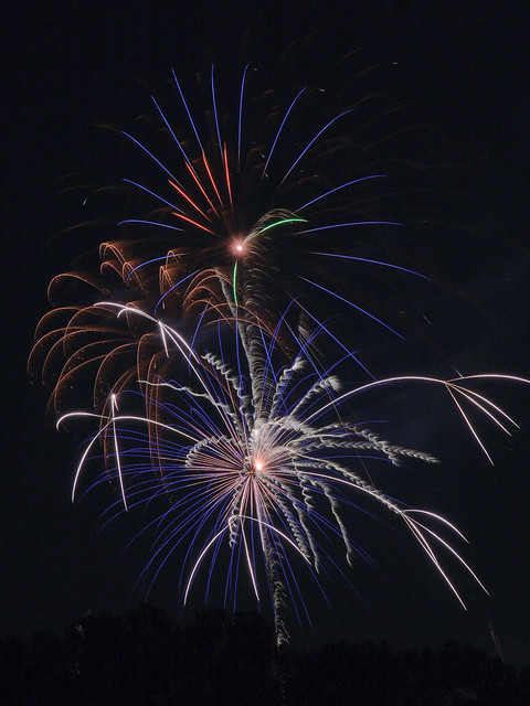 Fireworks, near Jefferson Barracks Park, in Lemay, Missouri, USA - 3