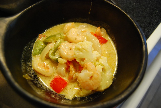 Green coconut curry with vegetables and shrimp