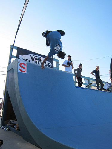 Pacific Drive X Vans Take Back the Alley 2 Mini Ramp Contest 