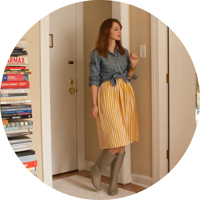 dashdotdotty, dotty, outfit blog, outfit ideas, how to wear, stripes, chambray, rainboots, tied up