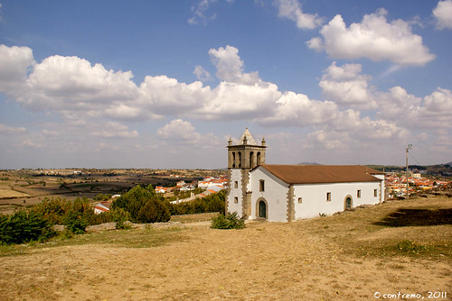 Igreja de Mogadouro (Trás-os-Montes, Portugal)