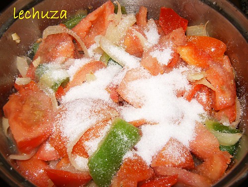 Salsa tomate verduras-azucar y sal
