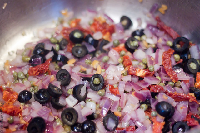 Onions/Capers/Olives